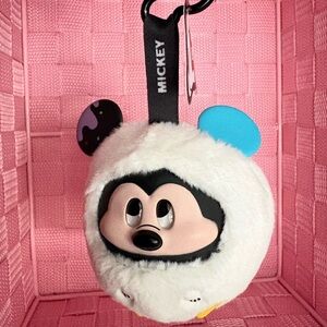 Disney Miniso Mickey Fun Crash Keychain - Graffiti Mickey